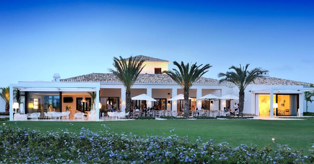 Las Colinas Golf & Country Club 4*
